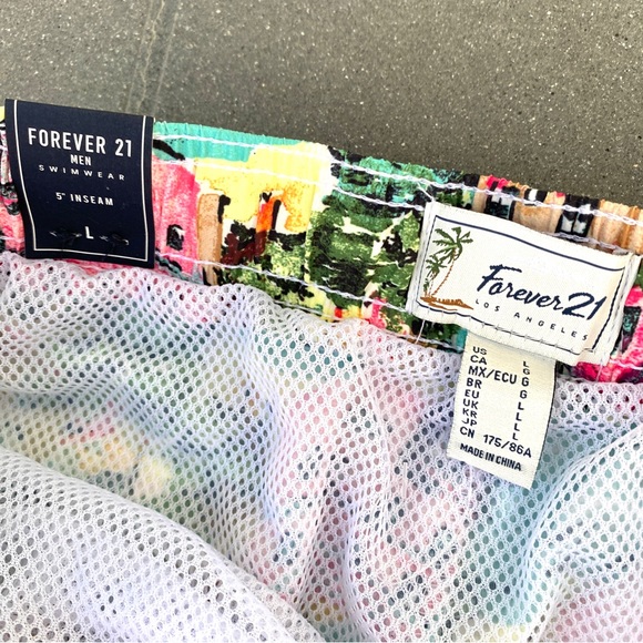 FOREVER 21 mens swim trunks board shorts bathing suit tropical print NEW L men’s - Picture 3 of 9